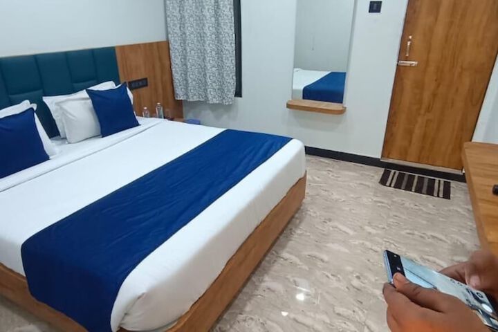 Room 7 of 7