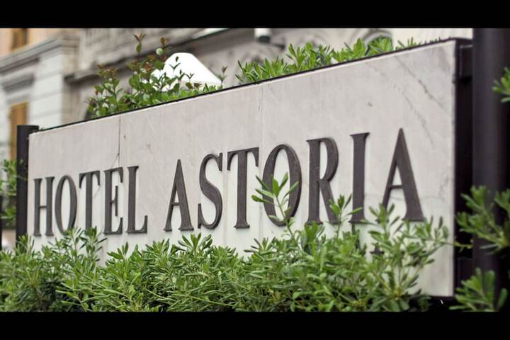 Hotel Entry