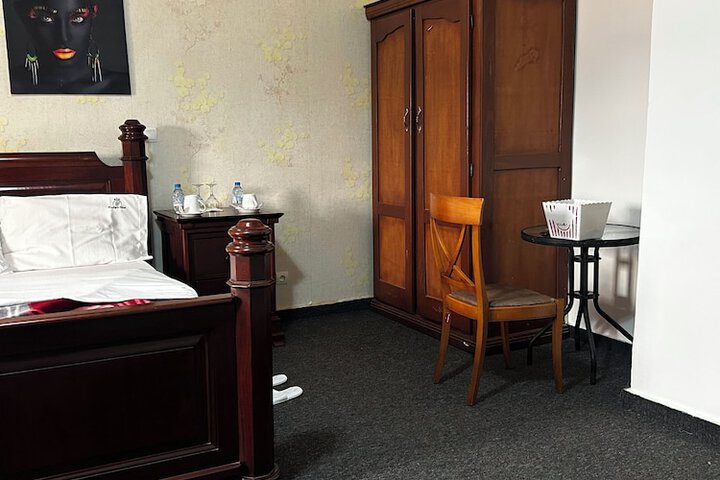 Room 130 of 307