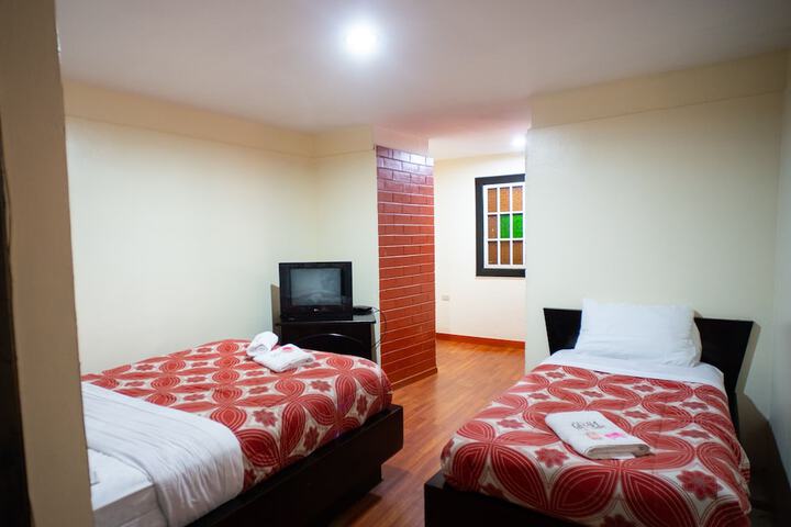 Room 8 of 14