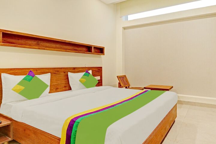 Room 17 of 29