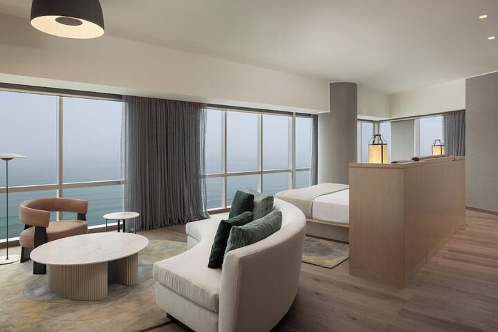 Room 54 of 196