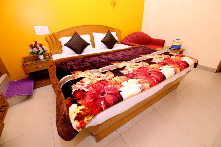 Room 15 of 35