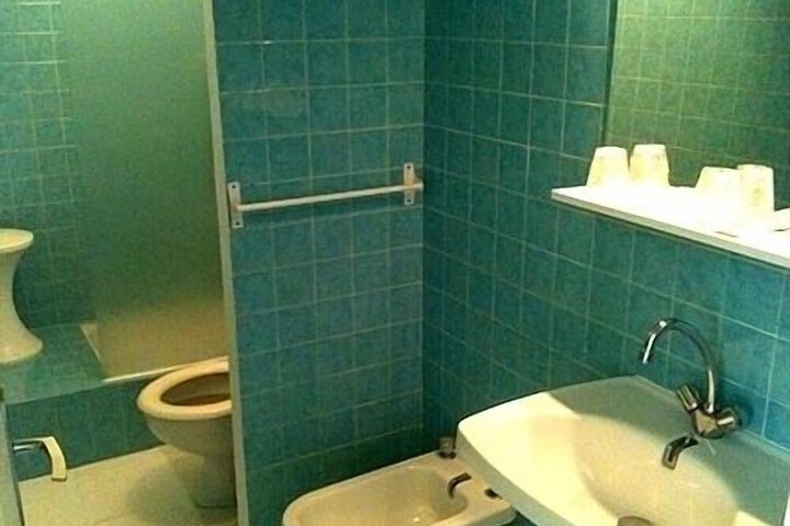 Room 14 of 20