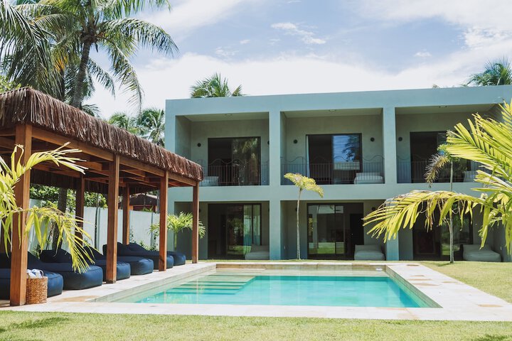 Luau Hotel