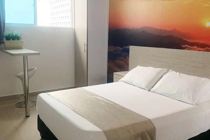 Room 6 of 16