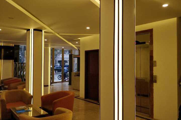 Hotel Interior 4 of 38