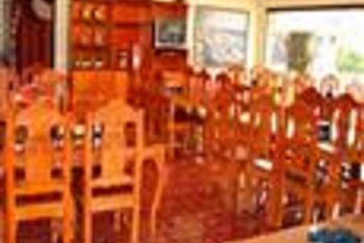 Dining 2 of 5