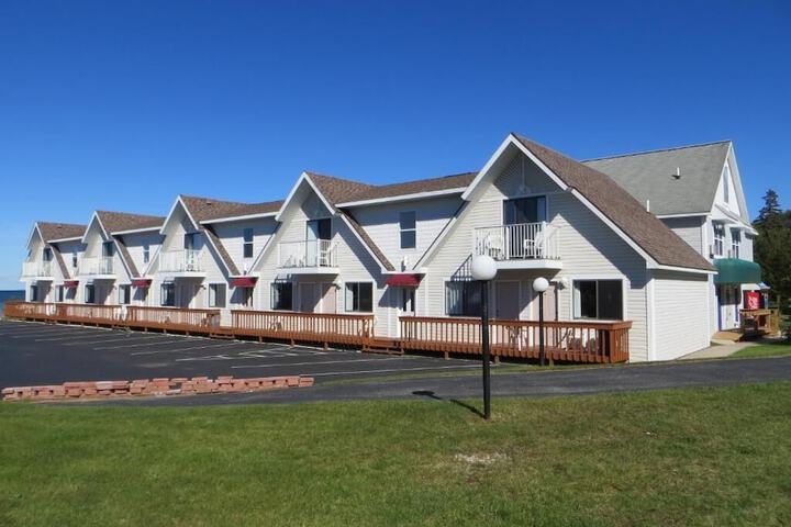 Exterior Photo