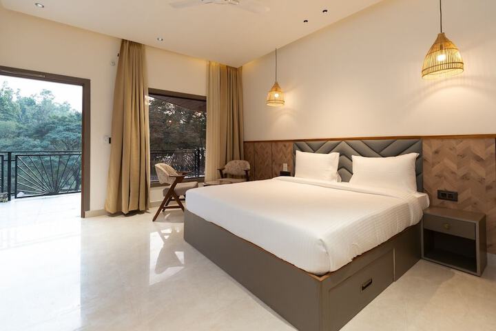 Room 5 of 42