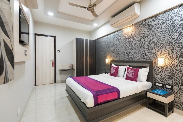 OYO 2917 Deccan