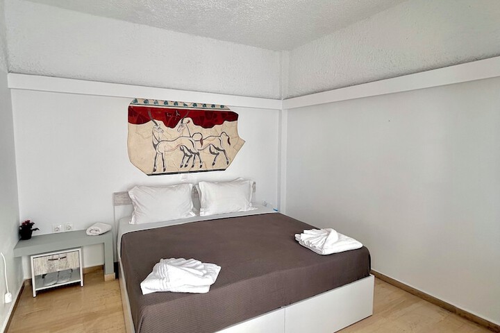 Room 10 of 56