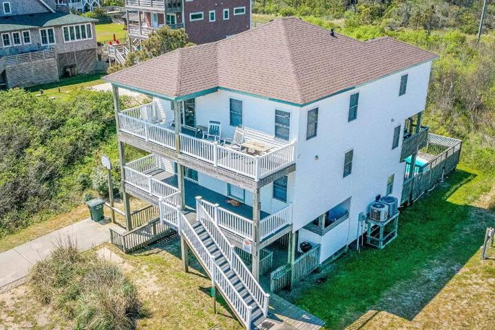 Sea N Stars - S Nags Head MP 17 125 Yds to Beach, Ocean View, Pool, Hot Tub, Pets OK in Whalebone, NC