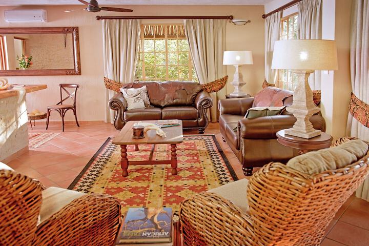 Guest Lobby