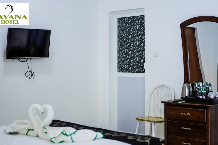 Room 12 of 18