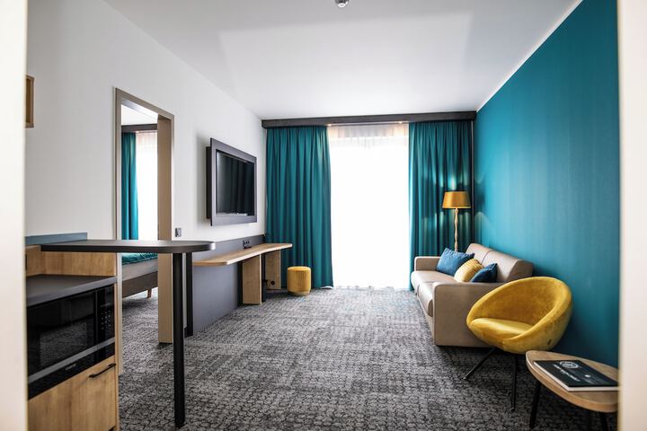 Room 15 of 39