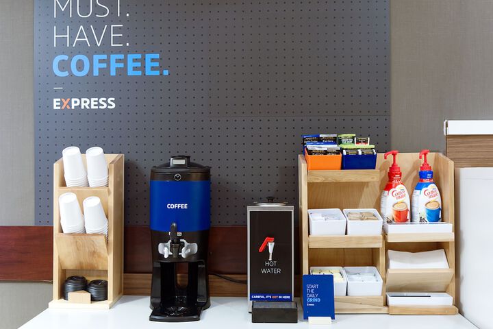 Breakfast/Coffee Service 42 of 58