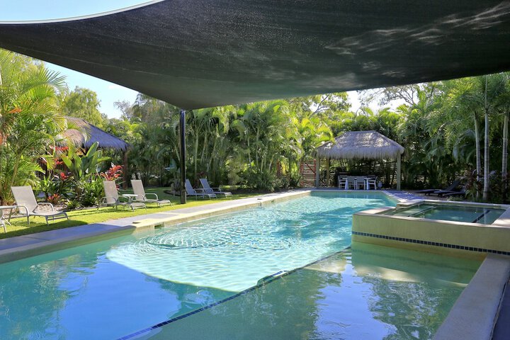 Pool 107 of 138