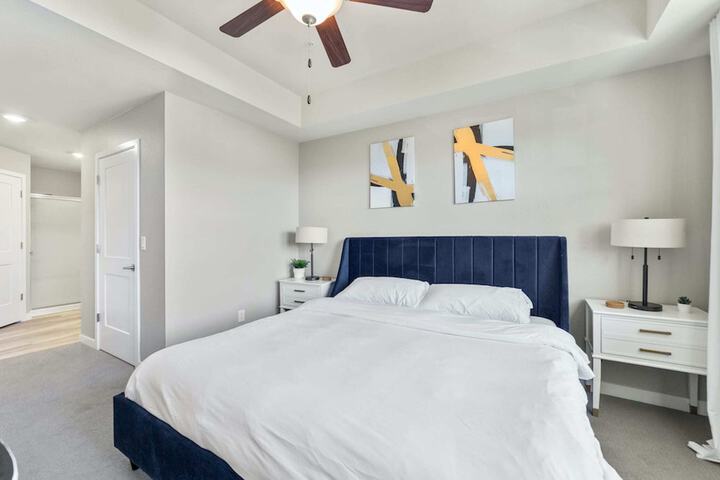 Room 2 of 42