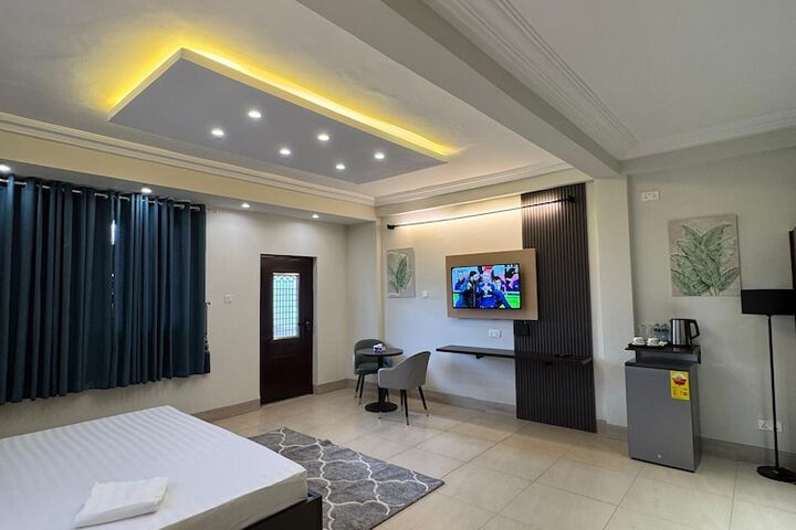 Room 6 of 29