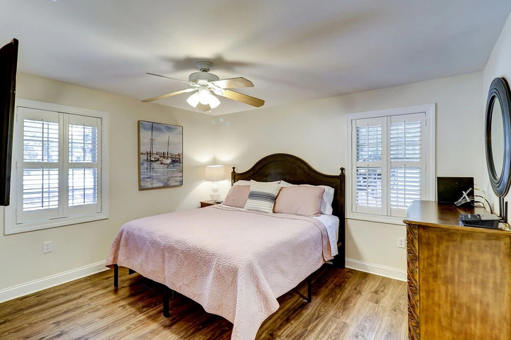 Room 3 of 21