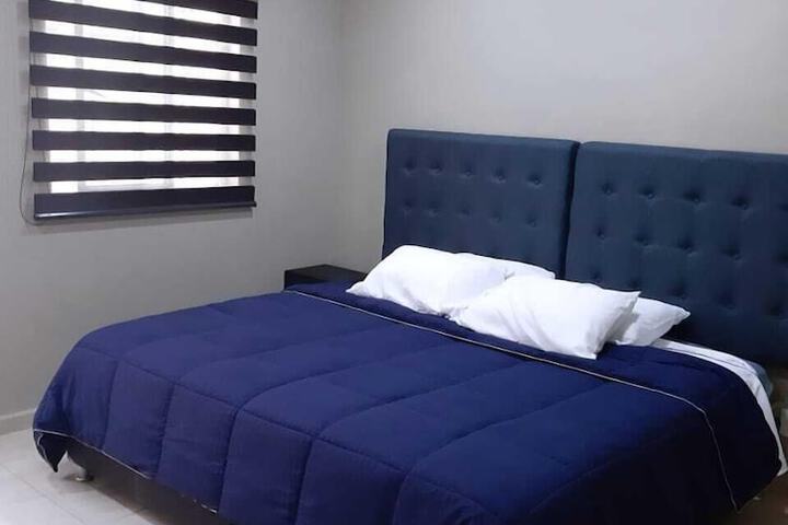 Room 8 of 18