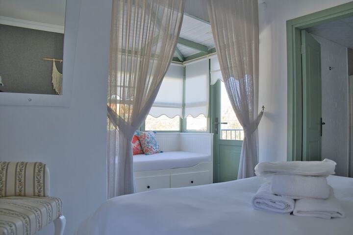 Room 16 of 72