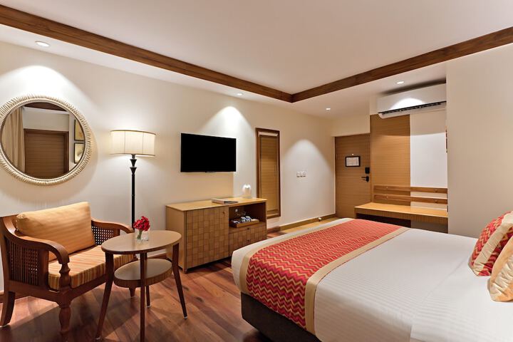 Room 5 of 31