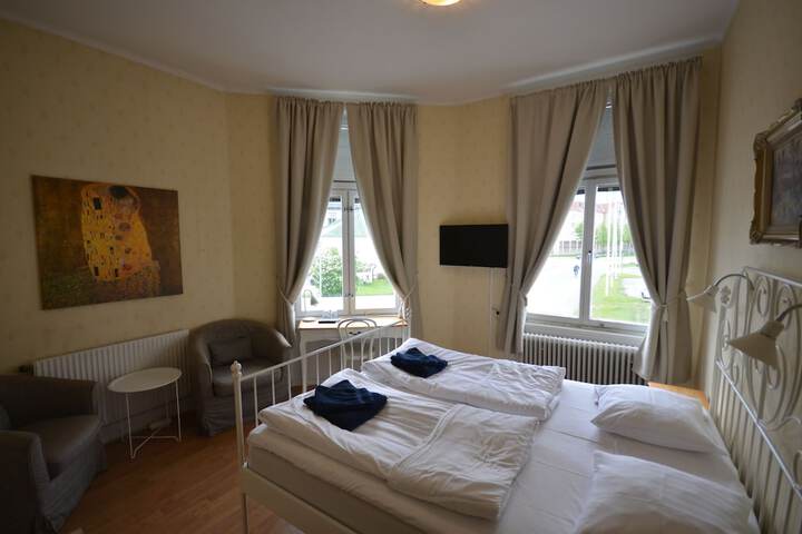 Room 27 of 57