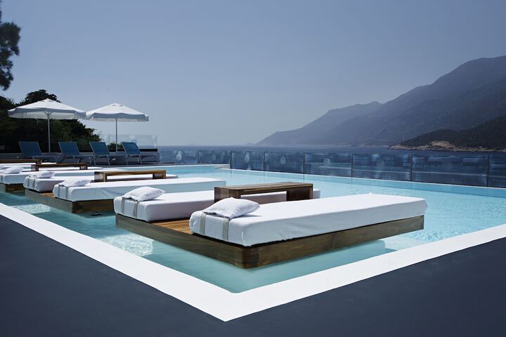 Pool 40 of 56