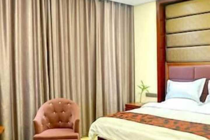 Starway Hotel (Xining Limeng Commercial Pedestrian