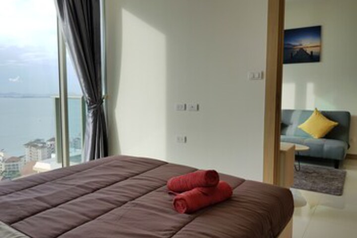 Room 7 of 36