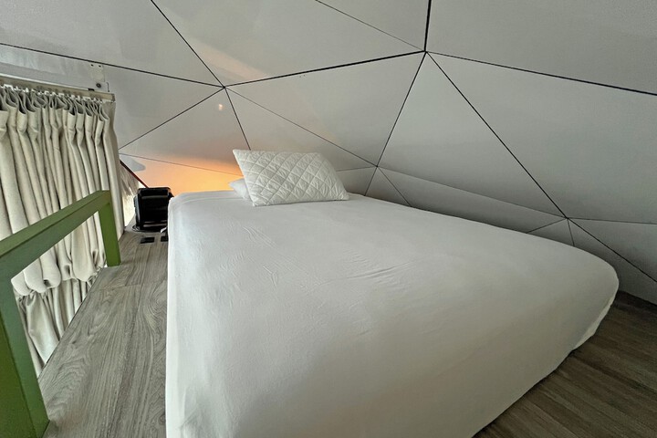 Room 14 of 89