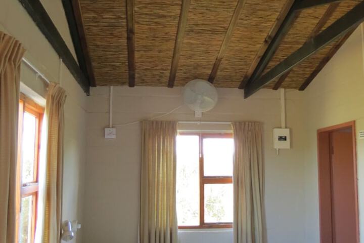 Room 3 of 44