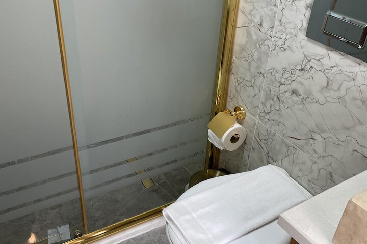 Room 20 of 24