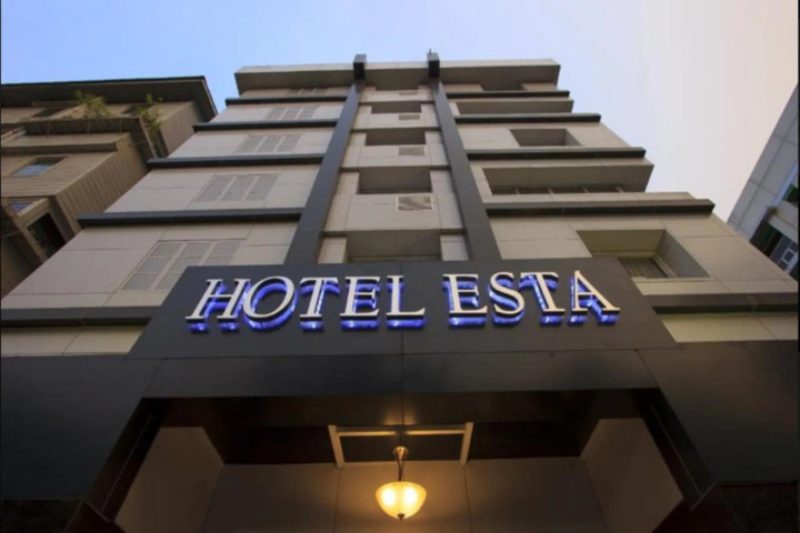 HOTEL ESTA