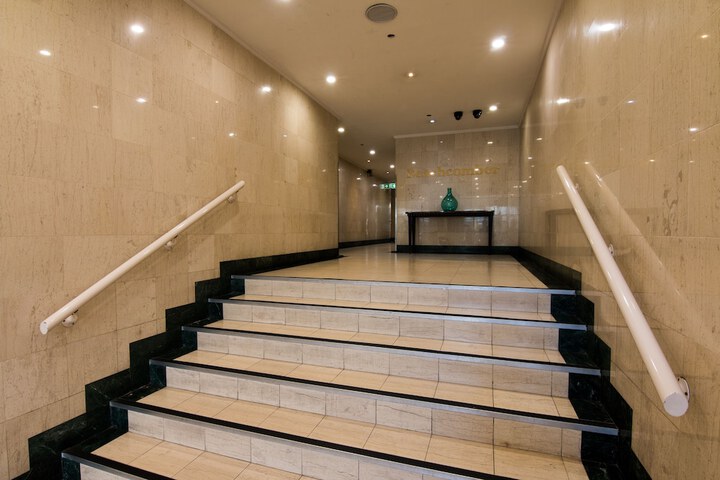 Hotel 2 of 94