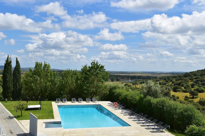 Hotel with Pool