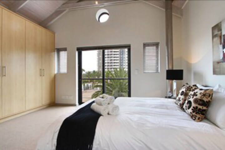 Room 10 of 21