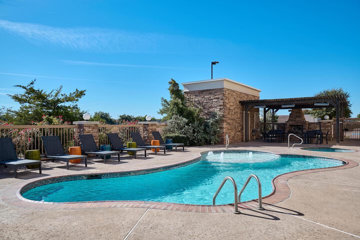 Pool Hotel