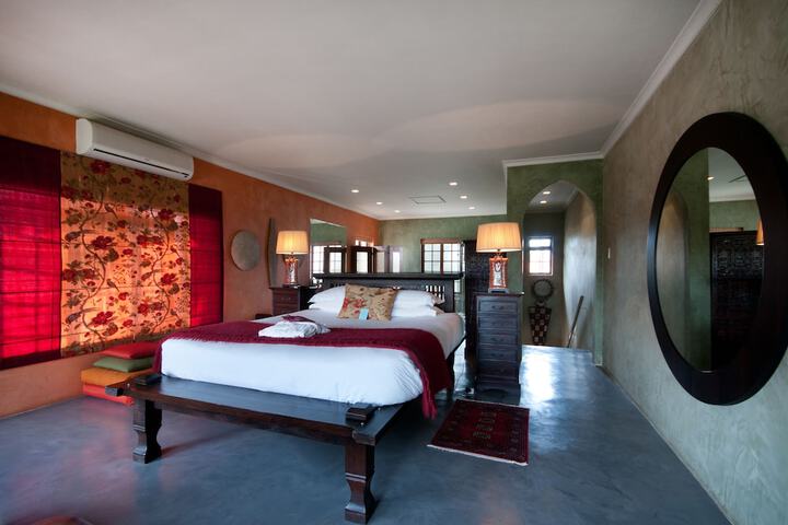 Room 4 of 69