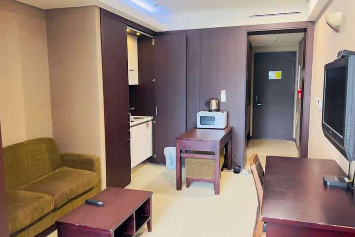 Room 63 of 86