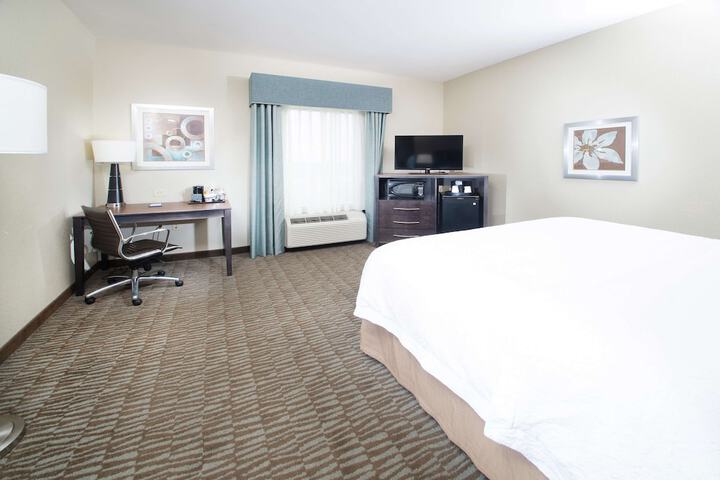 Room 27 of 71