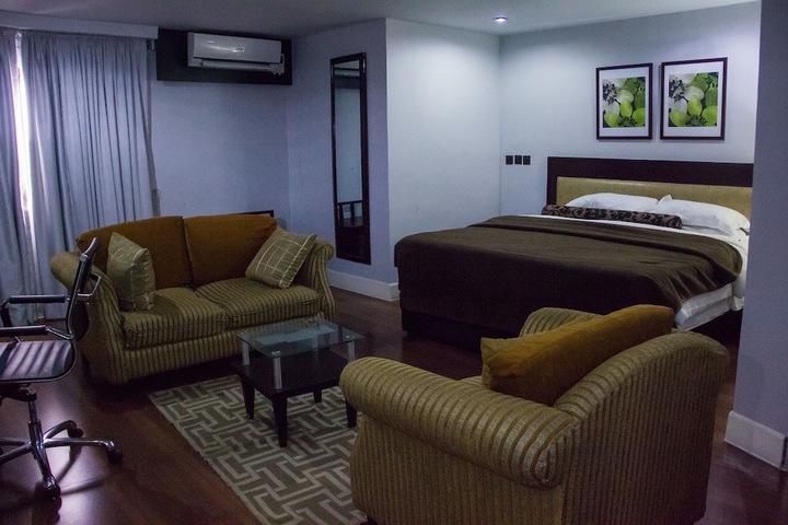 Room 12 of 155