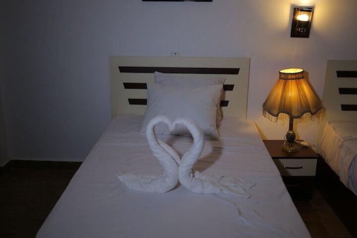 Room 5 of 21