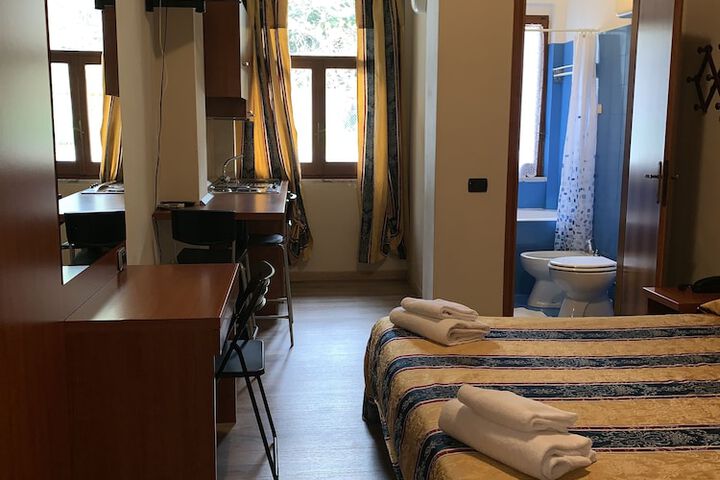 Room 11 of 62