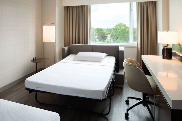 Room 18 of 81