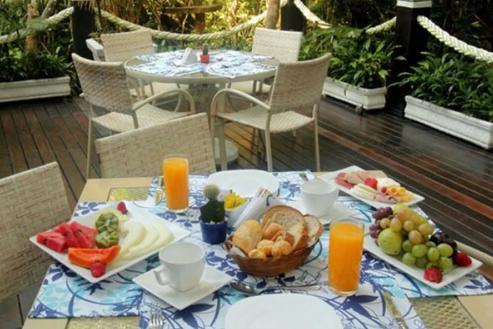 Breakfast/Coffee Service 31 of 48