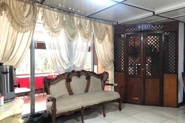Room 15 of 24