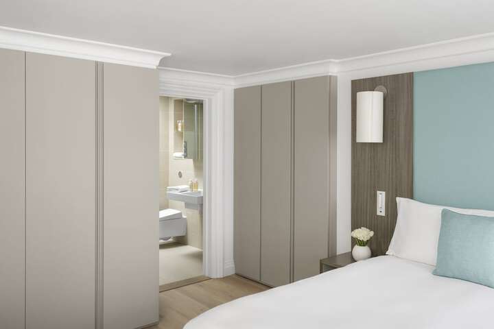 Room 74 of 250